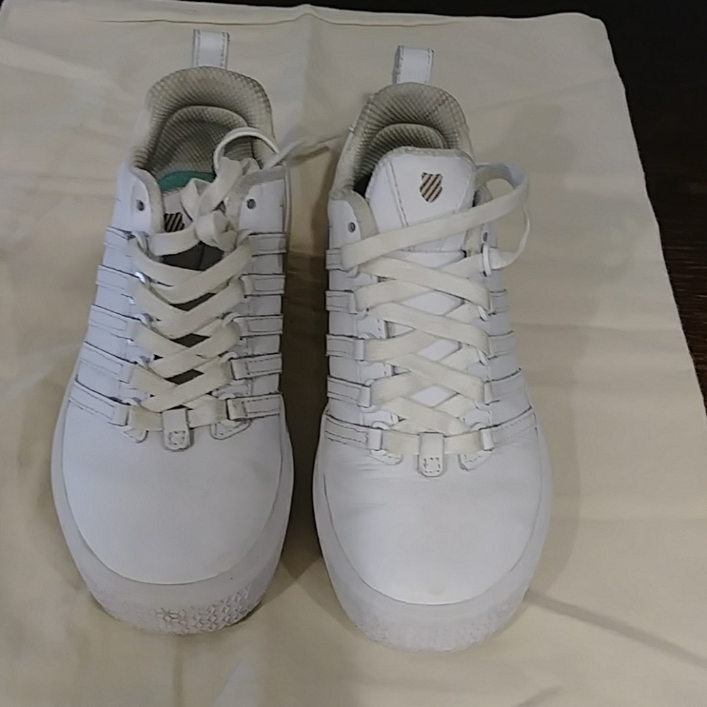 K-Swiss Boys Sz 1 Low Top White Leather Sneakers